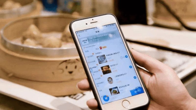 在决定是否维修旧冰箱时，可以从以下几个方面进行权衡：